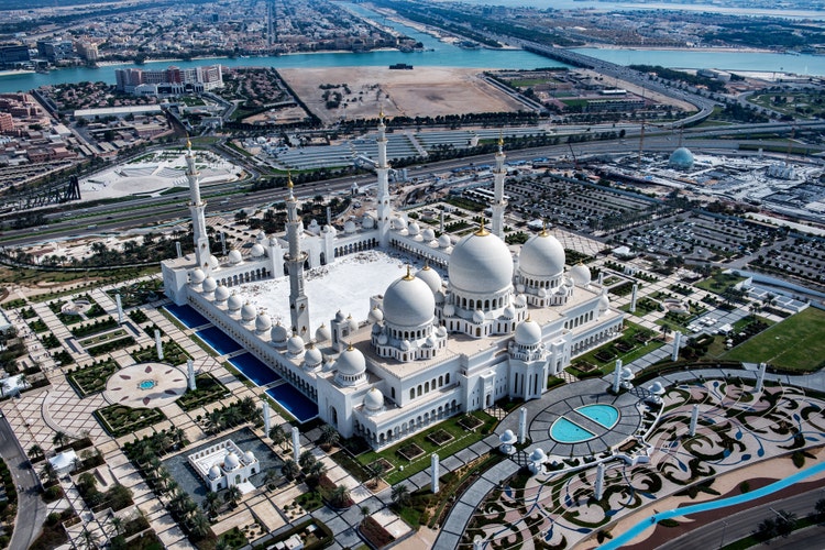 Sail with us to Abu Dhabi