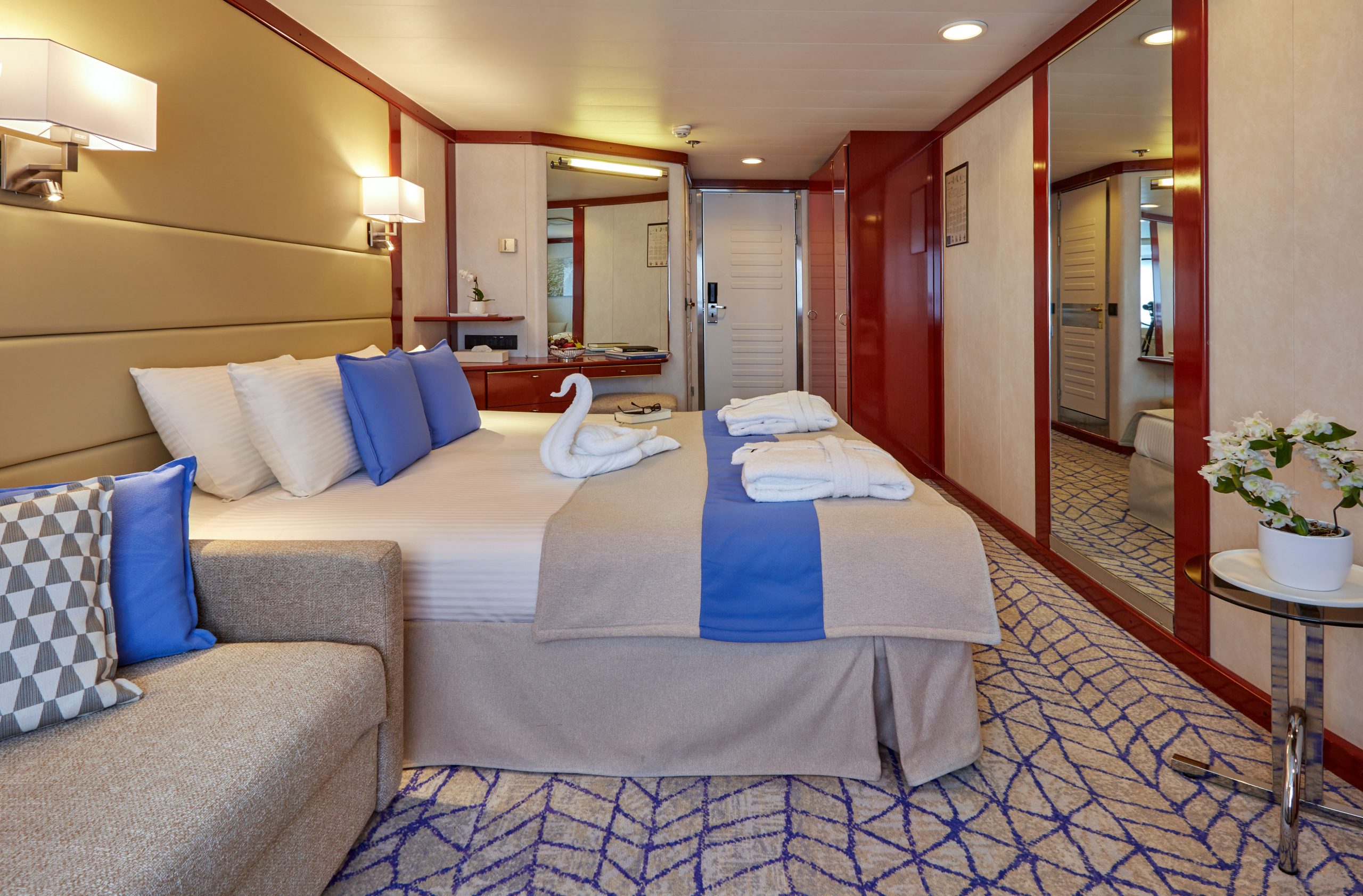 crystal-staterooms-xd (3)