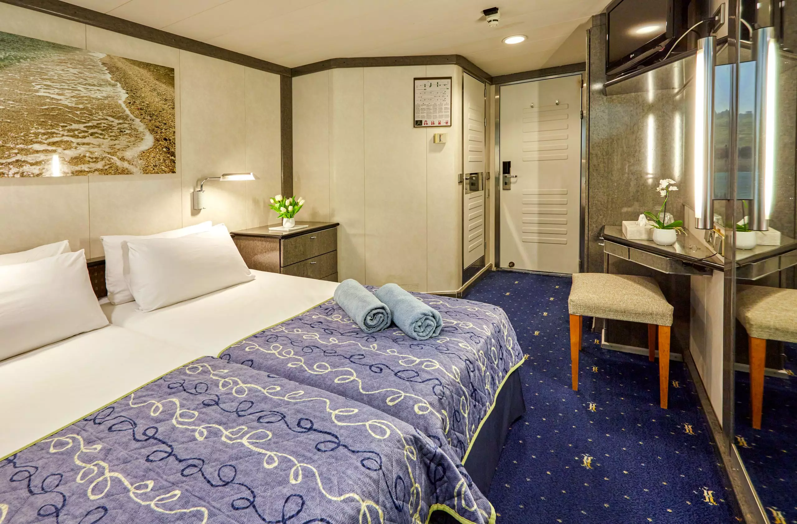 crystal-staterooms-xb (2)